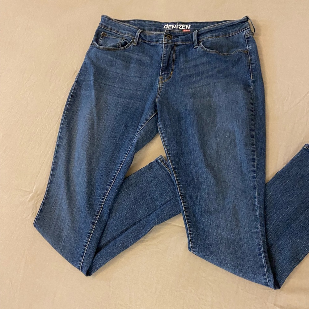 Denizen from Levis Skinny Blue Jeans Size 18